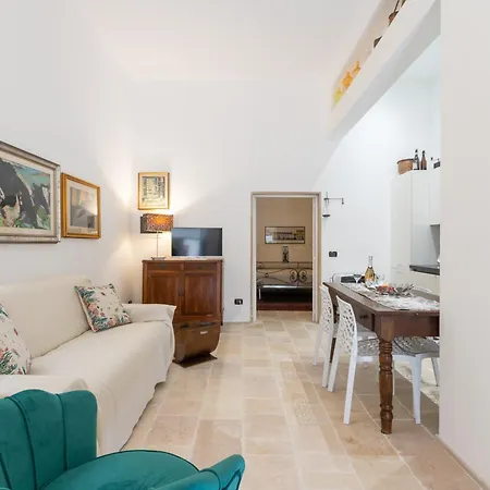 Maison Elodie Andria