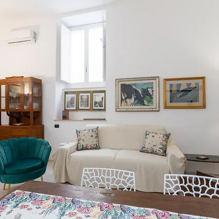 Guesthost - Maison Elodie Appartamento
